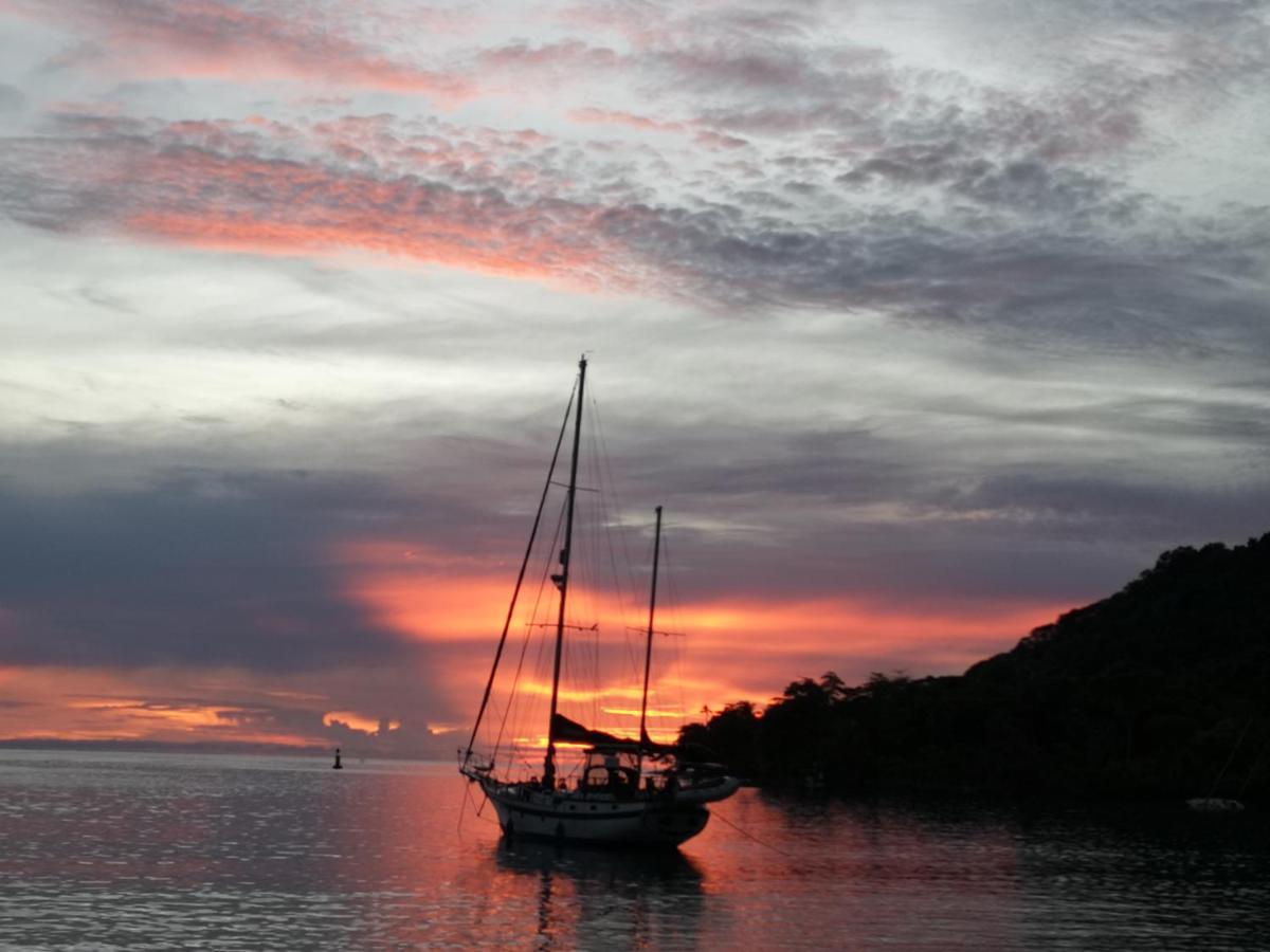 Cafe Del Mar Sapzurro Bed & Breakfast Exterior foto