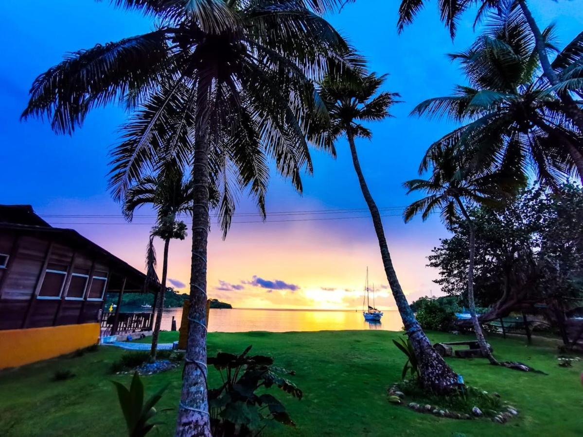 Cafe Del Mar Sapzurro Bed & Breakfast Exterior foto